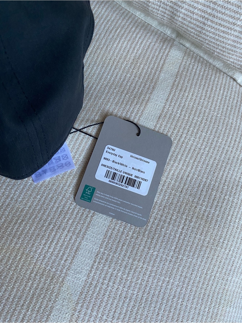 NWT Canada Goose Hat - Picture 2 of 4